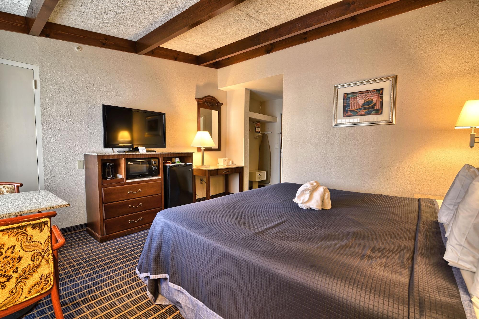 Hotel Howard Johnson By Wyndham Bangor Extérieur photo