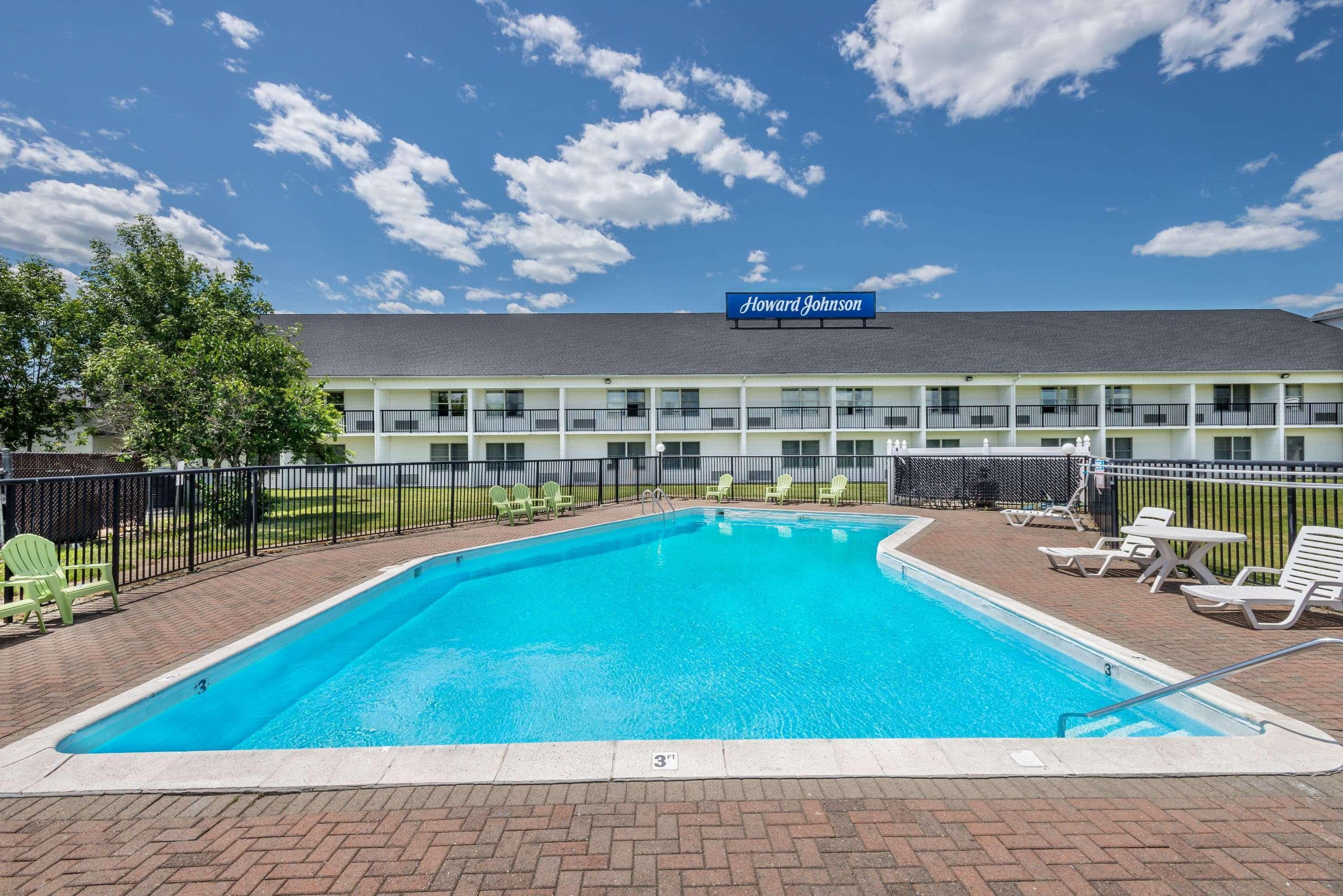 Hotel Howard Johnson By Wyndham Bangor Extérieur photo