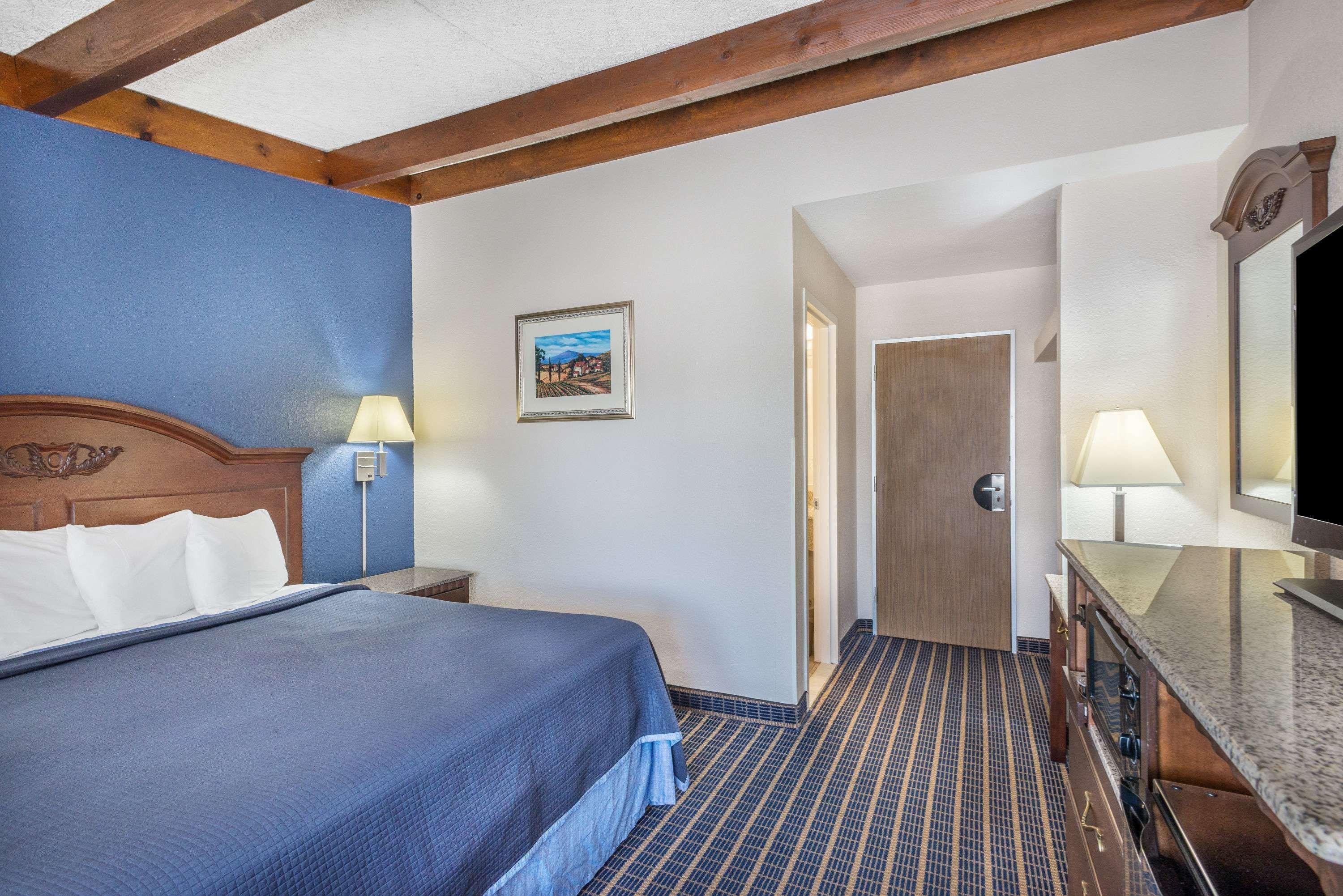 Hotel Howard Johnson By Wyndham Bangor Extérieur photo