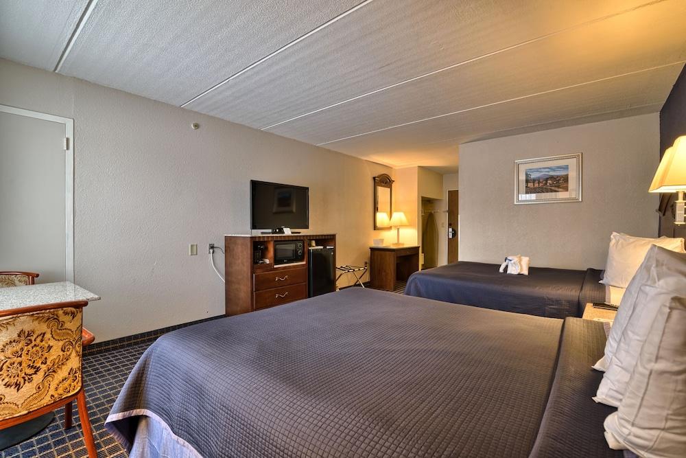 Hotel Howard Johnson By Wyndham Bangor Extérieur photo