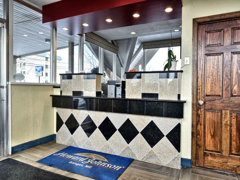 Hotel Howard Johnson By Wyndham Bangor Extérieur photo